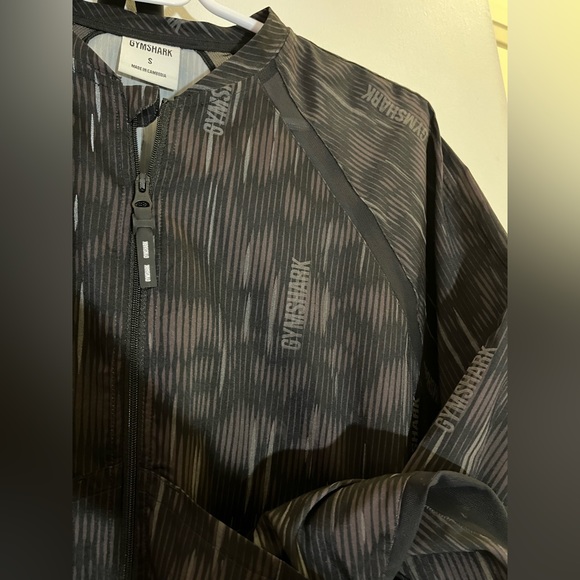 Gymshark Windbreaker! - Picture 2 of 3